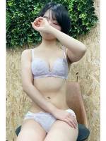 三葉　あかり(20)